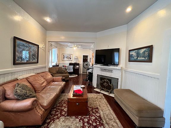 5th image of 323 S Francisca Ave
