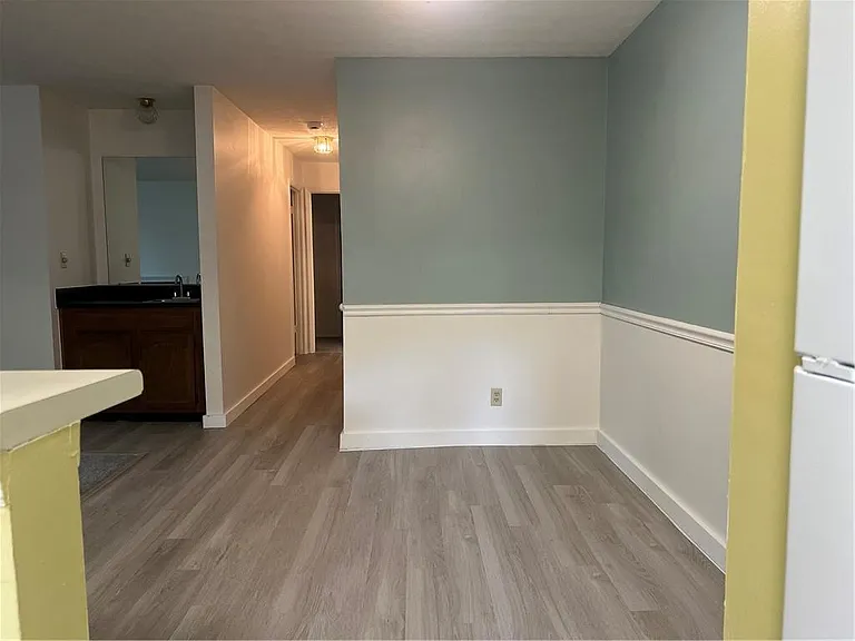 1648 Raleigh Cir SE — Photo 5