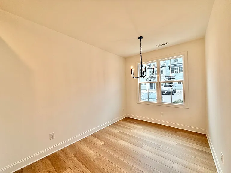 4820 Gossamer Ln #104 — Photo 5