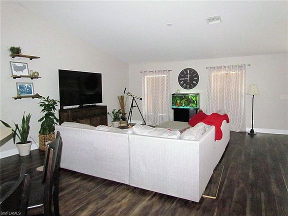 5th image of 6532 Abbott St