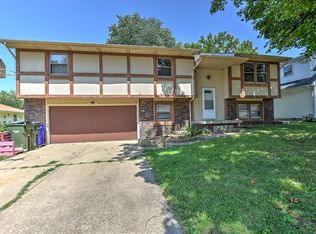 4642 White Oak Ln, Decatur, IL 62521