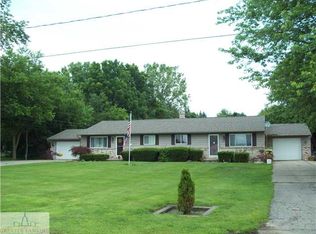 898 Hogsback Rd, Mason, MI 48854