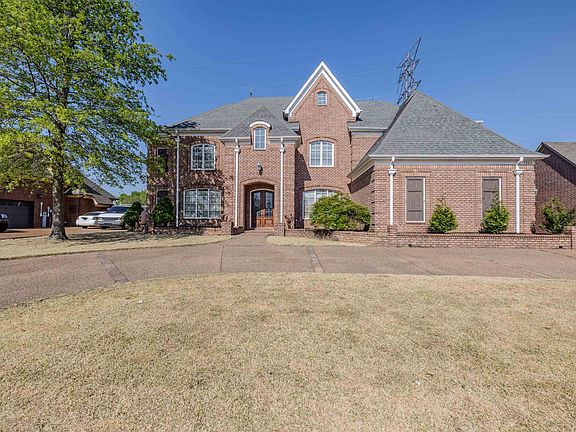 5th image of 1042 Woodland Ridge Dr