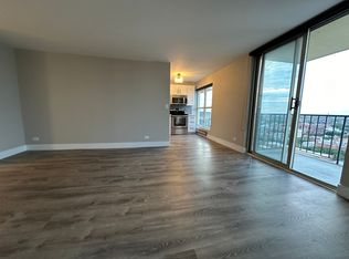 1212 N La Salle St #2604, Chicago, IL 60610