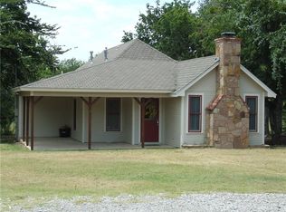 9758 Waldrup Rd, Lipan, TX 76462