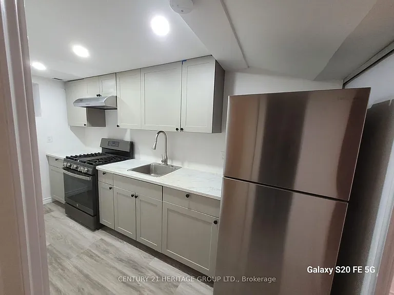 408 Osiris Dr #BASEMENT — Photo 9