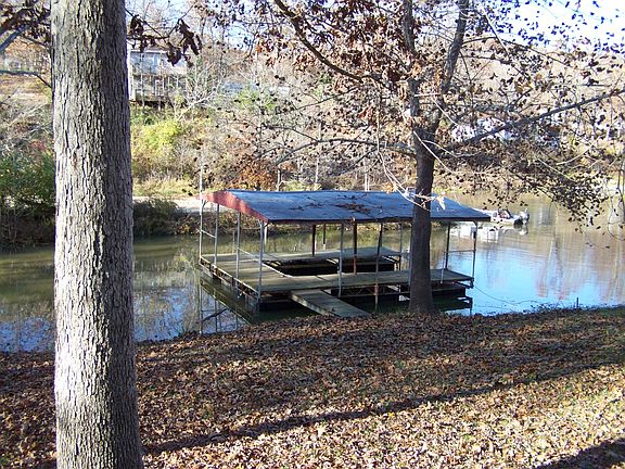  covered dock and boat ramp