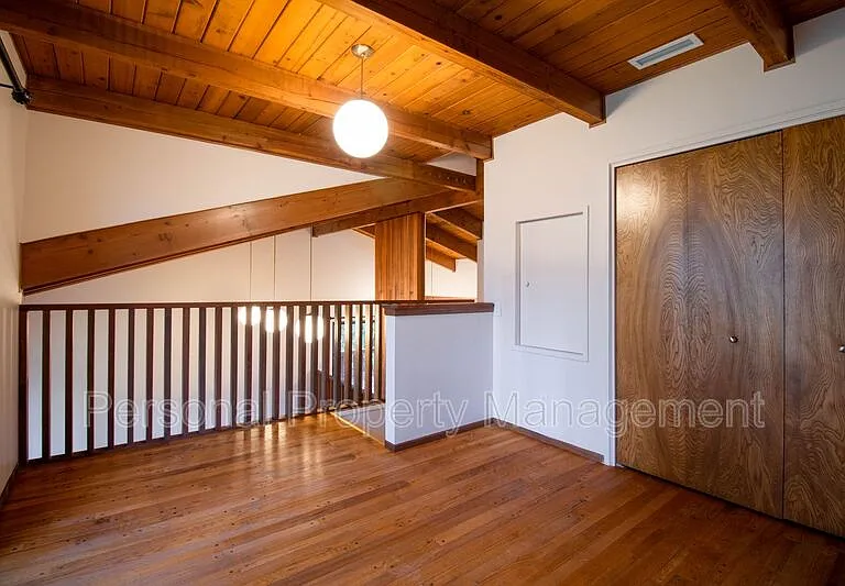 11623 SE Evergreen Hwy — Photo 13