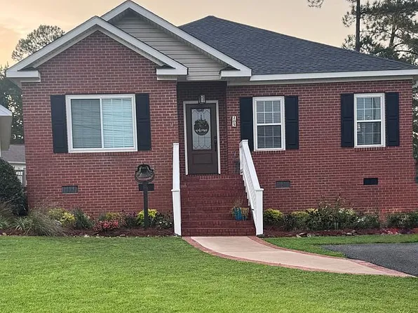 103 White Blossom Trl, Thomasville, GA 31757