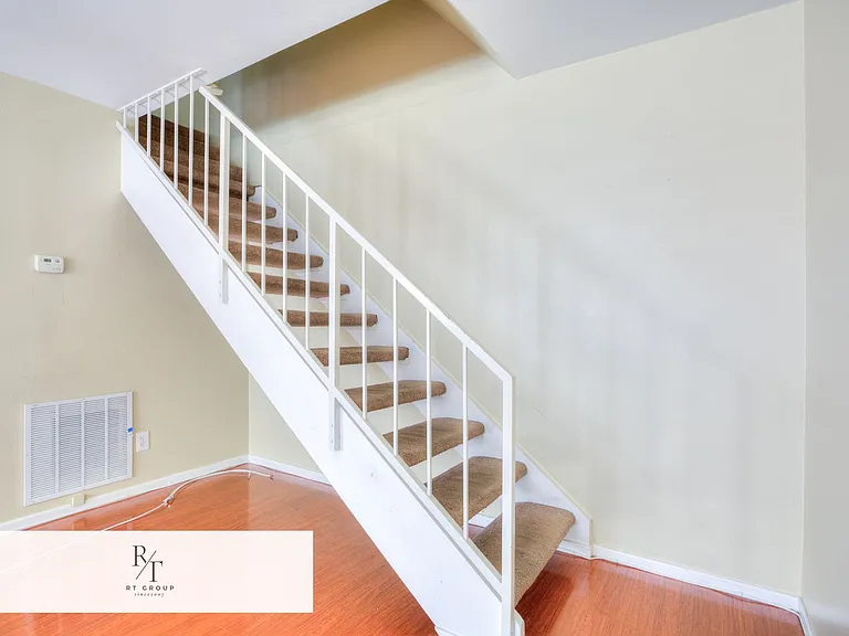2368 Pepper St — Photo 8
