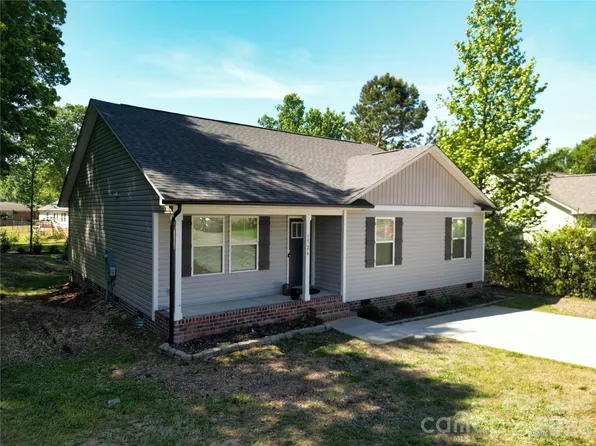 1526 Shepard St, Kannapolis, NC 28083