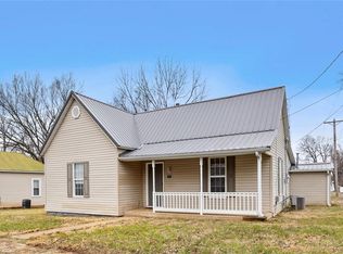 317 Overton St, Farmington, MO 63640