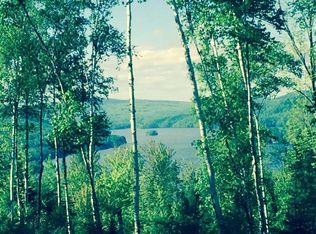 7 Cates Hill Rd, Caratunk, ME 04925