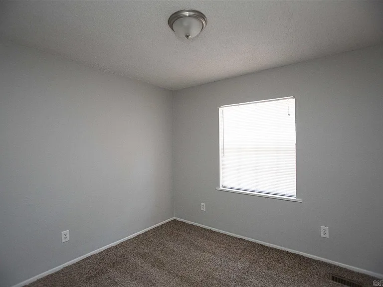 2112 Scotty Ct — Photo 11