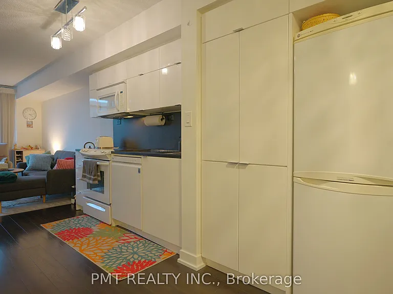 151 Dan Leckie Way #948 — Photo 4