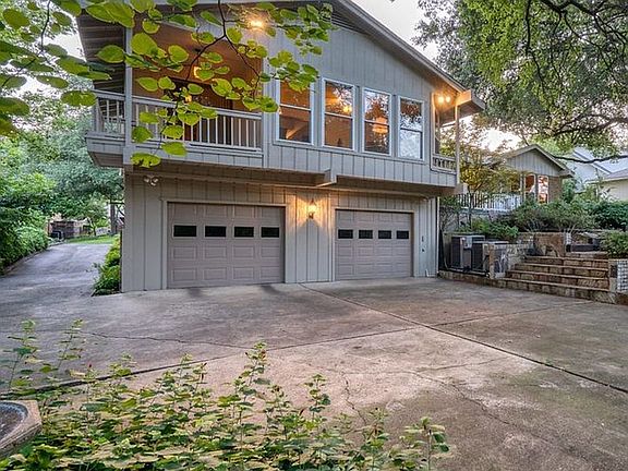 2nd image of 11938 Midlake Dr
