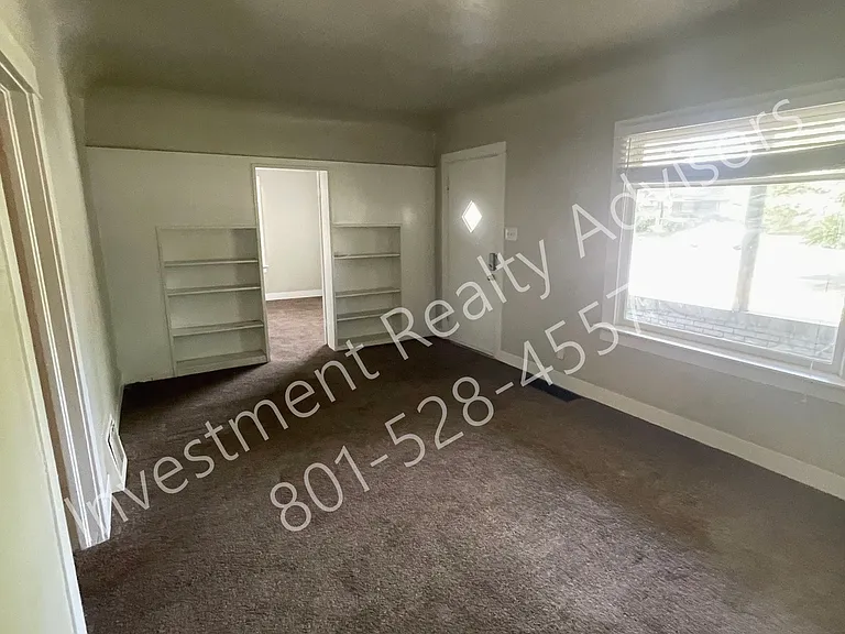 386 N 500 E — Photo 3