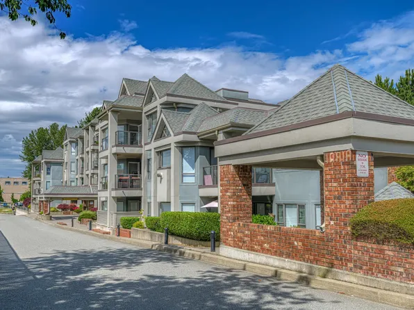 15241 18th Ave #306, Surrey, BC V4A 1W9