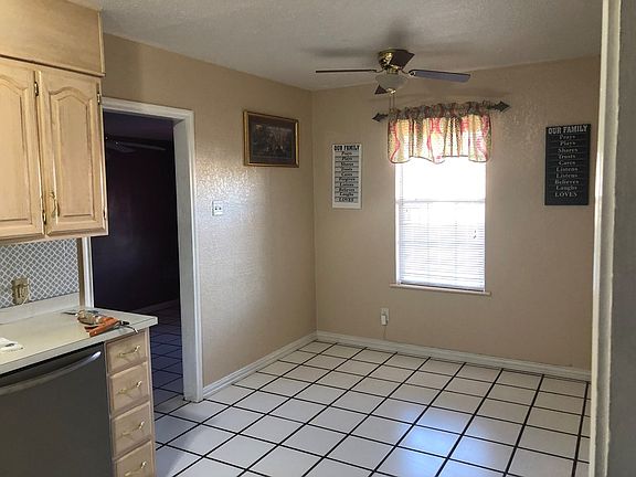 3rd image of 1117 Coronado Ave