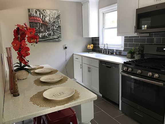 Kitchen dinette area 