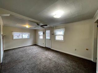 36 Pearl St, Lunenburg, MA 01462