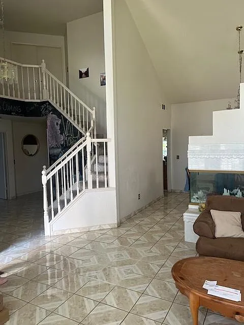 3404 Jamestown Dr — Photo 3