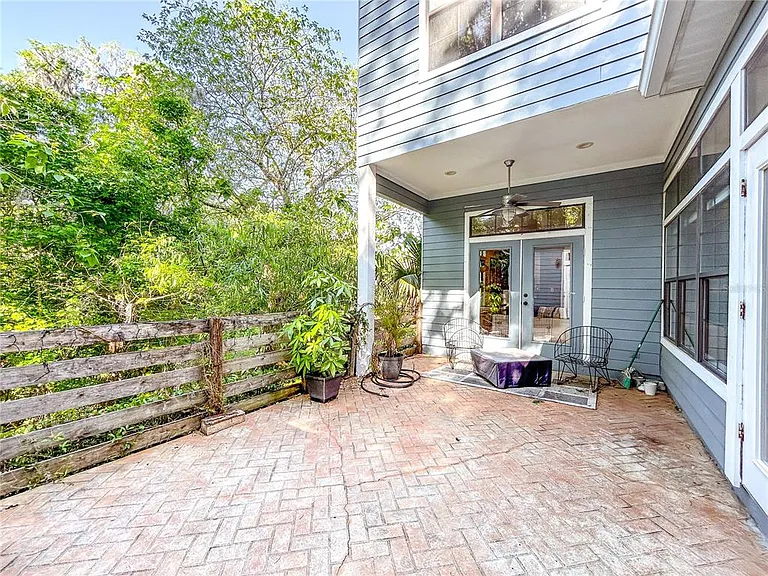 5339 NW 9th Ln — Photo 15
