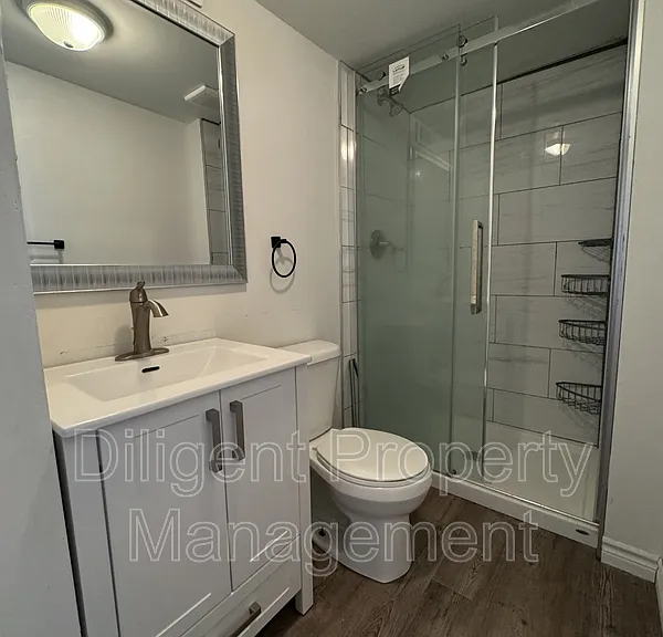 203 Rubidge St #201 — Photo 32