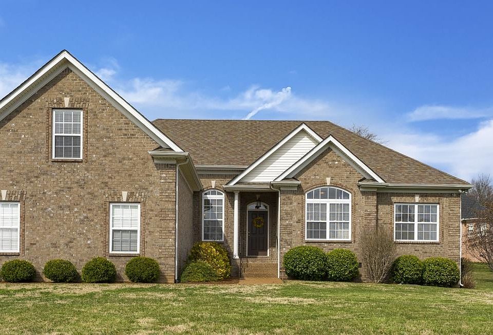 1st image of 204 Kiley Ct