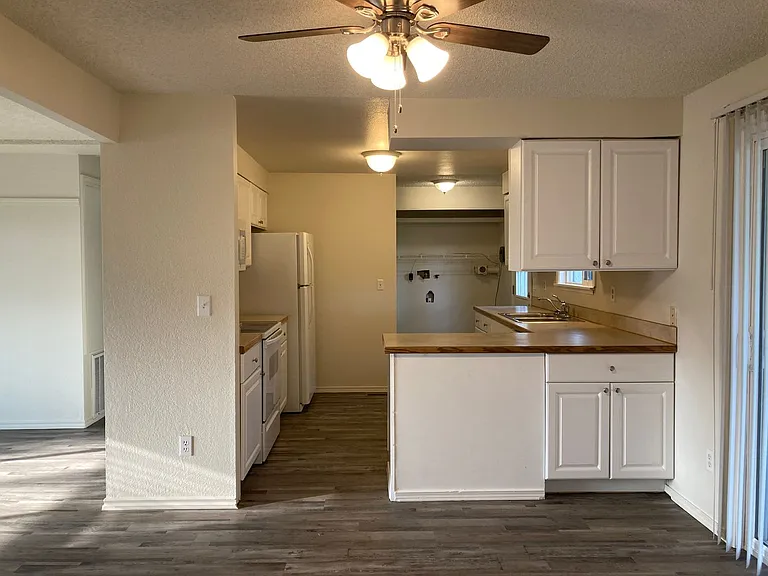 3804 S Cascade St — Photo 11