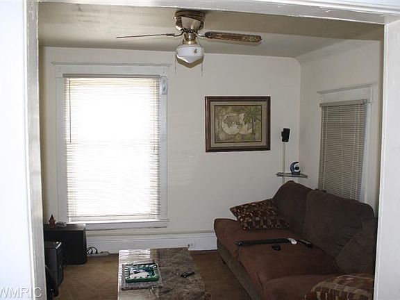 5th image of 1133 Lincoln Ave NW