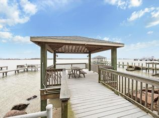 1501 Harbor View Cir, Galveston, TX 77550