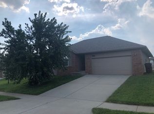 1099 S Tanner Dr, Springfield, MO 65802