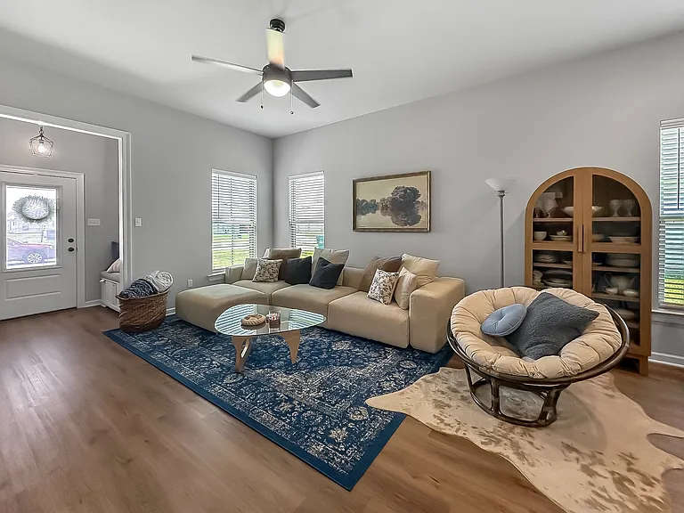 125 Headland Dr — Photo 3