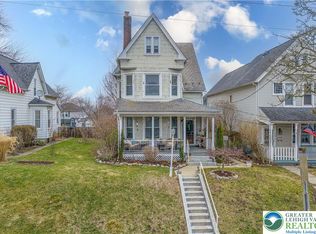 106 N Main St, Nazareth, PA 18064