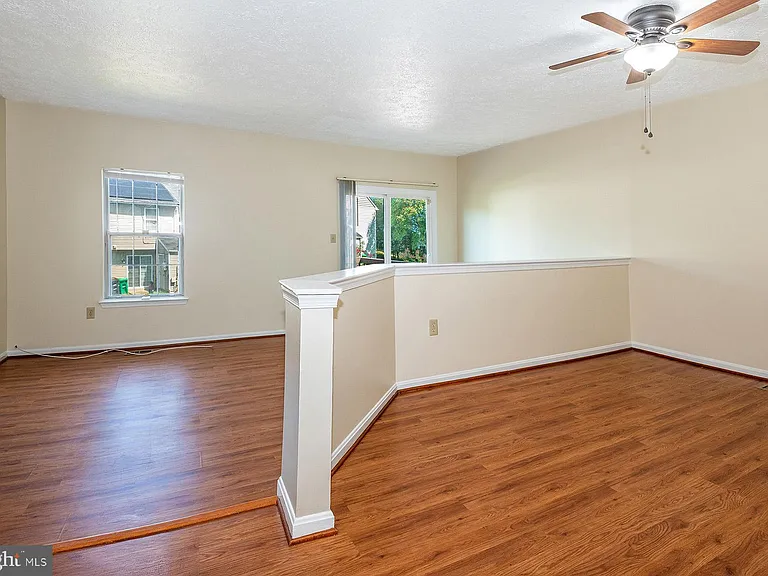 2406 Rosecroft Ct — Photo 7