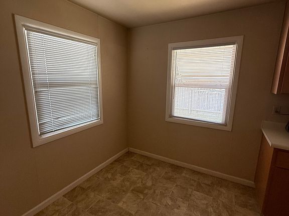 5th image of 595 Marvin Way APT B