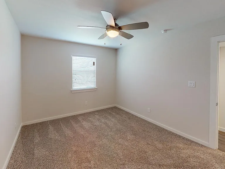 Mosswood Apartments — Photo 58