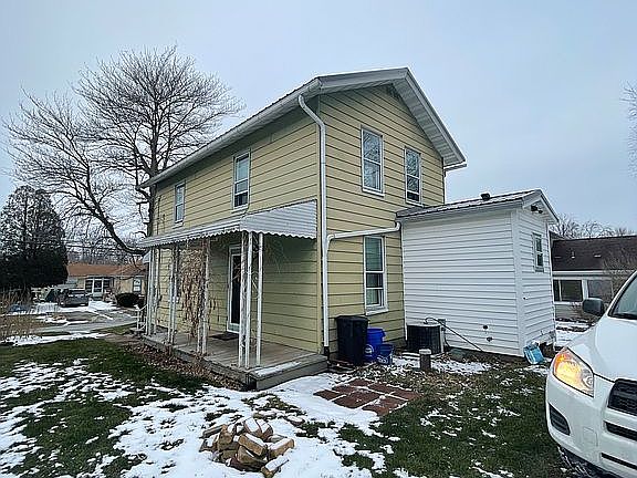 2nd image of 2764 Tamarack Dr