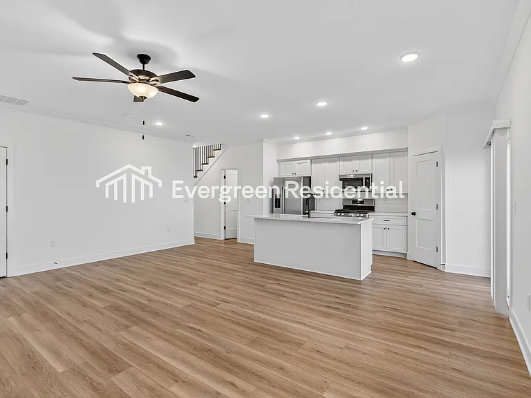 Barryview Townhomes — Photo 43