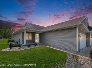 1015 Randy Ln, Saint Johns, MI 48879