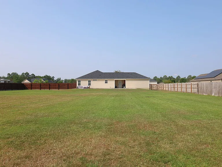 112 Mill Pond Pl — Photo 12