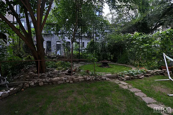 Rented by Miron Properties | media 1