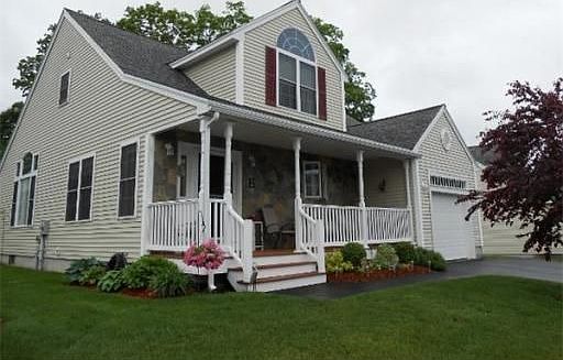 1st image of 4 Nicolls Cir #4