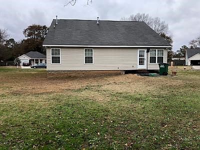 2nd image of 90 Cape Fox Cir