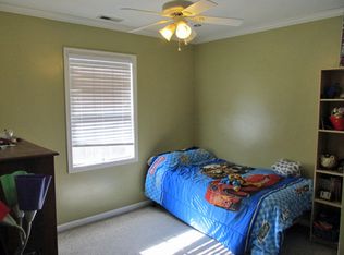 827 Roberts Rd, Newport, NC 28570