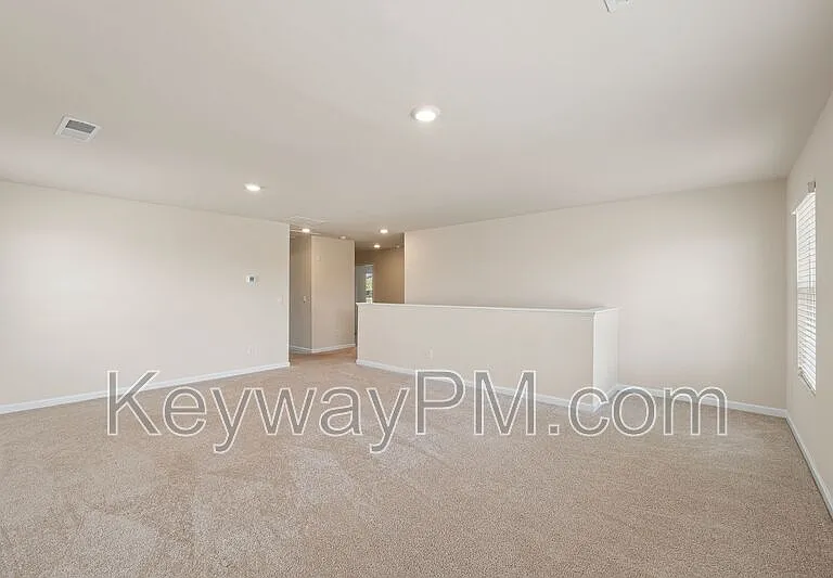 3262 Carmine Ave — Photo 11