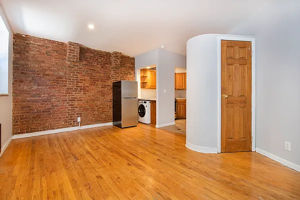 Rented by BH Brokerage Group | media 12