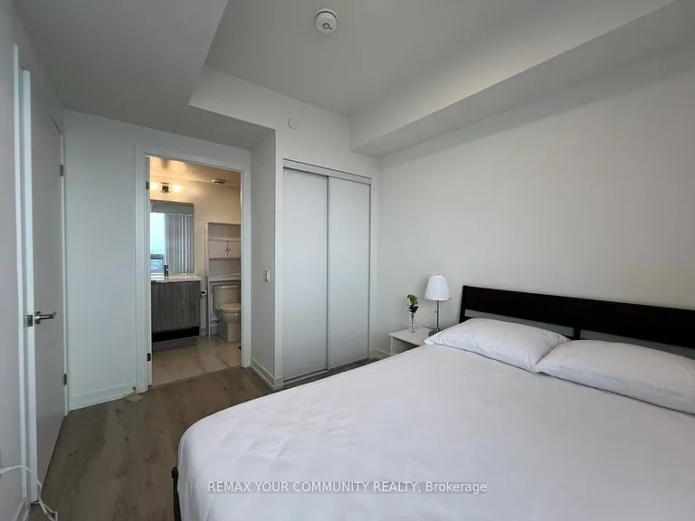 138 Downes St #7302 — Photo 23