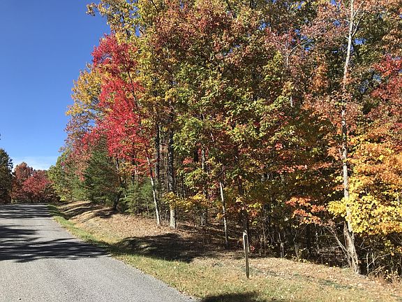 4th image of 528 Bluff View Dr #528